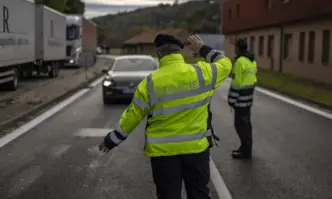 Австрия, Полша и Чехия връщат проверките на словашката граница
