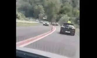 Автомобилът заснет да изпреварва в Кресненското дефиле е на Националната