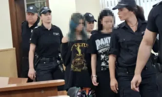 Младежите, пребили 37-годишния мъж в Пловдив, застанаха пред съда