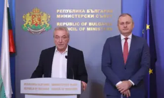 Служебните министри Росен Карадимов и Валентин Мундров дадоха брифинг относно