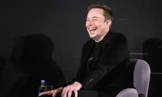 Американският бизнесмен и милиардер Илон Мъск предупреди че много