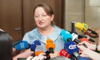 Деница Сачева: По-честно решение си остават изборите