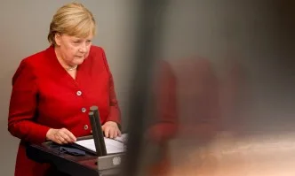 Меркел настоя за диалог: Афганистан може да стане огнище на тероризъм