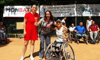 Зоя Чавдарова спечели три титли от Държавното първенство по тенис за хора в инвалидни колички