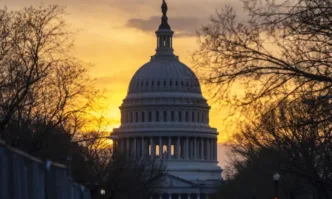 Същевременно Тръмп продължава да попълва бъдещата си администрацияВ изборната нощ