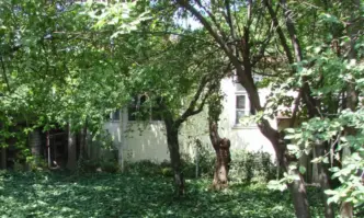 Къщата на Петър Дънов в София се руши. Бялото братство иска разрешение да я превърне в културен център