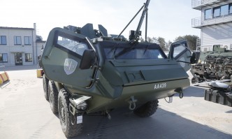 Въпреки че бурно отричаха практиката и новите управляващи се канят