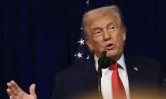 Тръмп спира всички удари срещу Иран