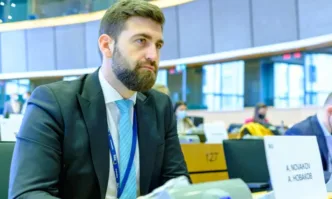 Евродепутатът Андрей Новаков внесе в Европейския парламент петиция с 44