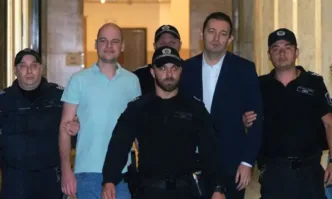 Съдът решава по обжалването на мярката на Никола Барбутов и Петър Рафаилов