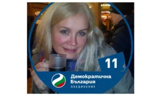 Десислава Атанасова с тая коса и тоя тембър да не