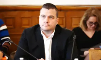 За извънредното заседание на парламента относно размера на пенсиите за