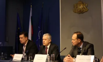 МВнР не може да гарантира 100 доставка на машините