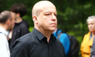 От Фейсбук профила на Иво СиромаховНа паркинга в хотела колите