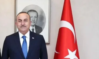 Министърът на външните работи на Турция Мевлют Чавушоглу е на