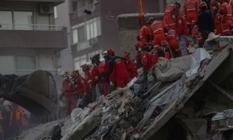 Броят на жертвите на земетресението в Турция достигна 79