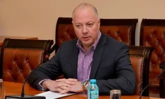 Желязков: Радев иска да събере подкрепата на извънпарламентарните сили
