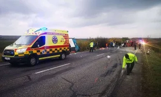 Трагедия в Словакия: Камион и автобус се сблъскаха, жертвите са най-малко 13
