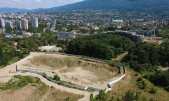 С безхаберието си гоните младите хора от родните им места