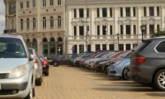 Патриоти за София: Край на безплатното паркиране на депутатите и чиновниците