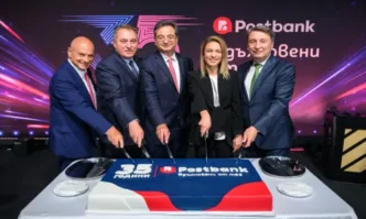 Postbank отбеляза 35 години в България със събитие, което събра световен тенис, бизнес елита и хиляди гости