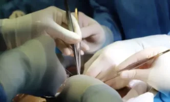 Уникална трансплантация у нас: Имплантираха изкуствено сърце на 35-годишен мъж