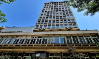 Тази сутрин от 10 00 часа до минути преди обедната емисия По света и