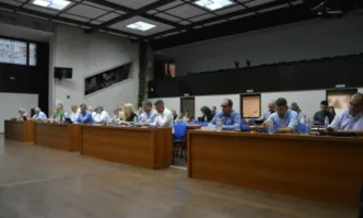 Местният парламент гласува още задължителна предучилищна подготовка за 4 годишните както