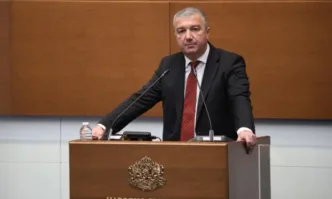 С избора днес на омбудсман изцяло спасяваме средствата по Плана