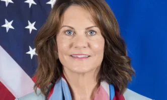 Робин Дъниган заместник помощник секретар за Централна и Източна Европа в