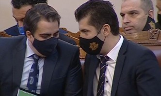 Не очакваме двуцифрена инфлация коментира пред журналисти в парламента вицепремиерът