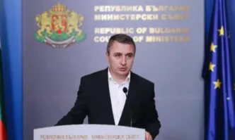 Николов обяви, че служебният кабинет спекулира: Има рамков договор за танкерите с газ
