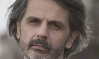 От Фейсбук профила на режисьора Стоян РадевПриятели агитират за ПП ДБ