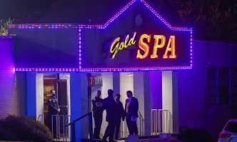 Азиатки сред жертвите на масова стрелба в салони за масаж в Джорджия