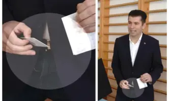 Конфуз с гласуването на съпредседателя на Продължаваме промяната Кирил Петков