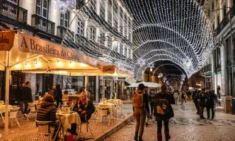 Нови ограничения: Португалия с вечерен час в новогодишната нощ