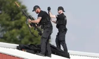 Спецчастите SWAT видели Крукс да използва далекомер 30 минути преди да