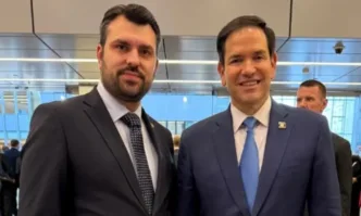 Министърът на външните работи Георг Георгиев разговаря с държавния секретар