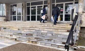 Общината обсъжда въвеждане на режим за уличното осветление болницата може