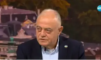 Съпредседателят на ПГ на ПП ДБ Атанас Атанасов заяви че разполага