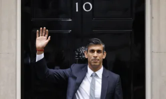 Риши Сунак официално стана новият премиер на Великобритания след среща