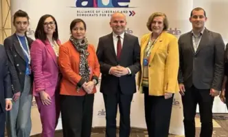 Партийният съвет на АЛДЕ прие с пълно мнозинство спешна резолюция