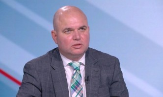 ДБ иска правосъдието дигитализацията и околната среда Логично е Кирил Петков