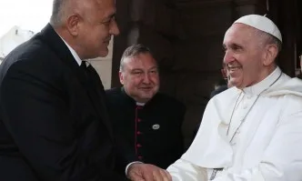 БСП и президентът не уважиха молитвата за мир на папата
