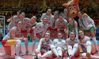 Волейболистките на България завършиха с победа над Азербайджан на олимпийската квалификация