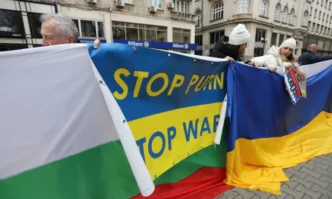 Протест срещу посещението на външния министър на Московска патриаршия блокира