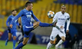 Левски победи Дунав с 2:0 след 4 греди