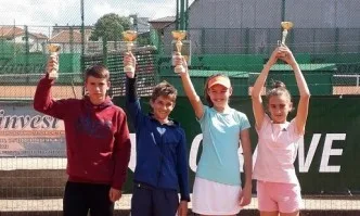 Димитър Байчев и Пламена Кавазова спечелиха Регионален турнир до 14 г. в Свиленград