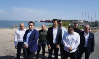 Асен Василев и Кирил Петков отново излъгаха за пристанище Росенец