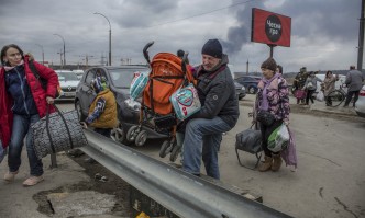 Украйна отхвърли предложение на Москва за хуманитарни коридори към Русия и Беларус